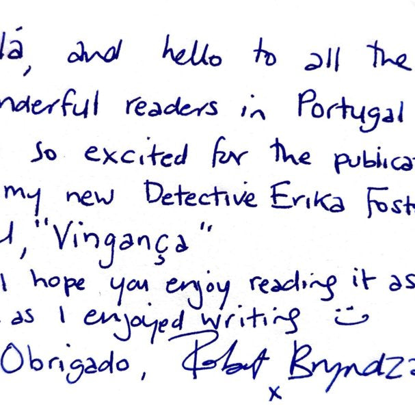 Conheça os hábitos de escrita de Robert Bryndza - e veja a mensagem do escritor para os leitores portugueses. - Alma dos Livros